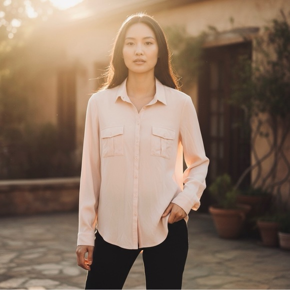 Ann Taylor Light Pink Women’s Blouse. Size Medium. - Picture 1 of 9